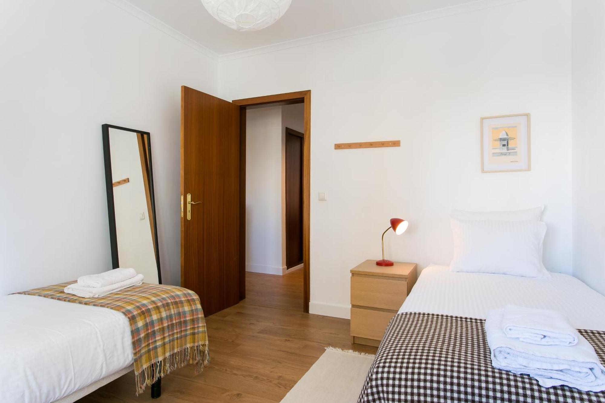Apartamento Central E Confortavel Junto Ao Bairro Da Graca Lisboa Ngoại thất bức ảnh